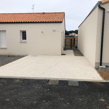Maison cosy à 400 m de la mer! Normes PMR Saint-Vincent-sur-Jard Esterno foto